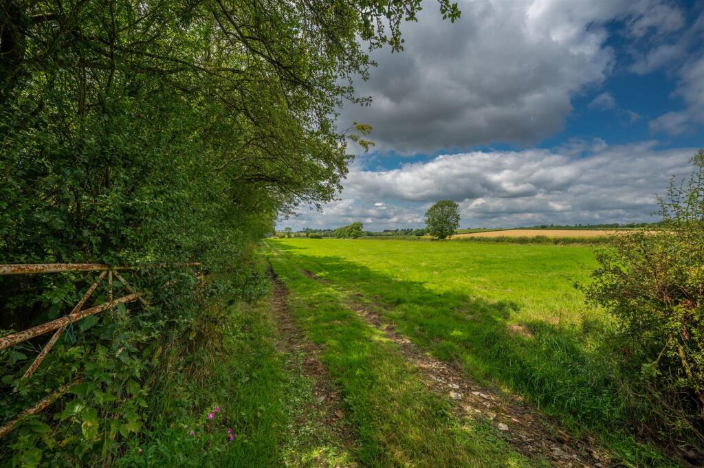 Additional property image - Stratford Road, Cranhill