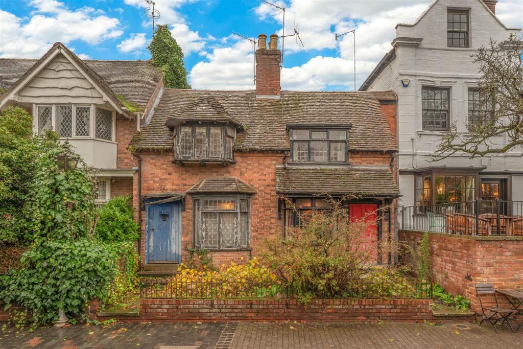 Main image of property: Waterside, Stratford-Upon-Avon