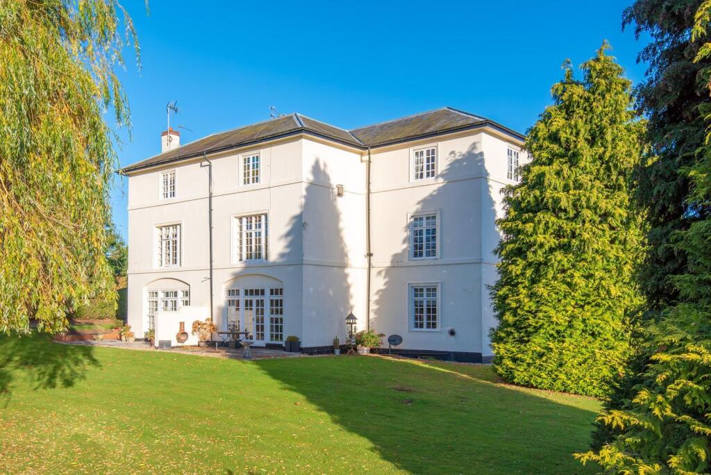 Main image of property: Flat 4 Beaudesert Park, Henley-In-Arden, Warwickshire
