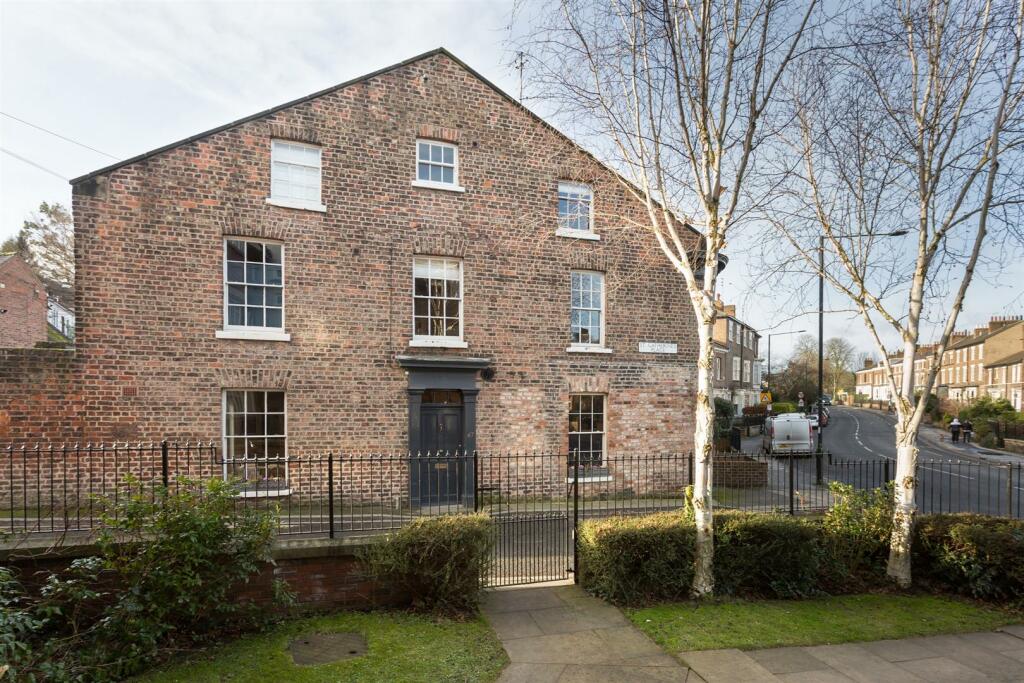 4 bedroom house for sale in 47 Holgate Road, York, YO24