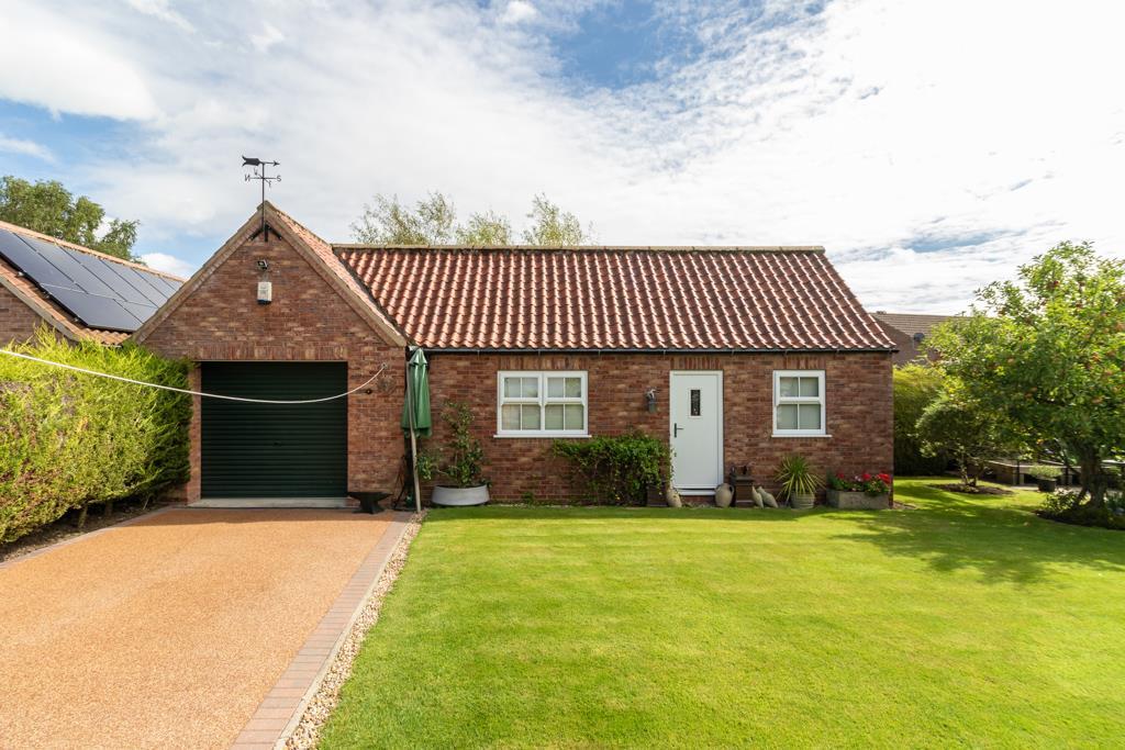 6 bedroom detached house for sale in Beagle House, West Lund Lane