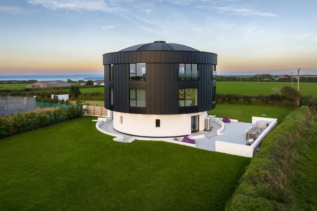 Main image of property: Higher Clovelly, Bideford