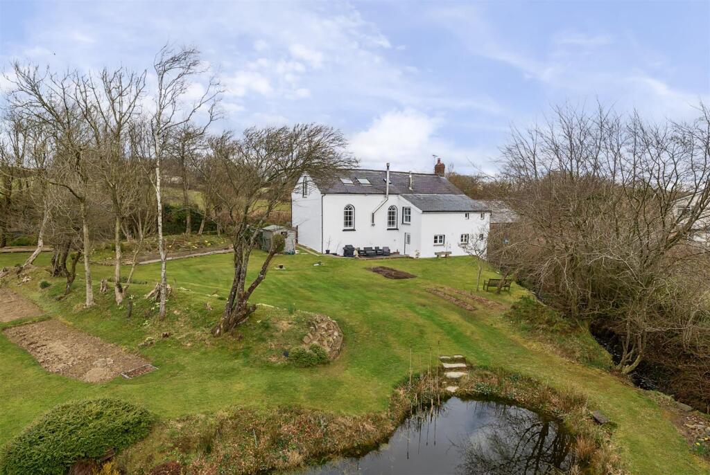 Main image of property: Woolsery, Bideford