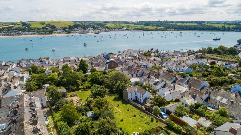 Main image of property: Appledore, Bideford