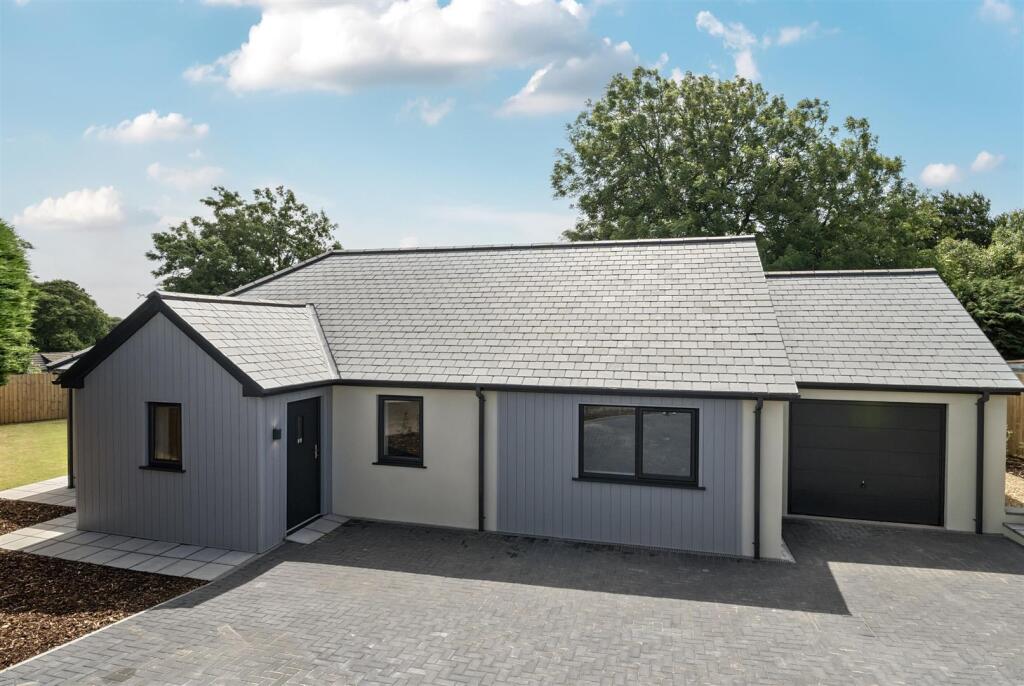 Main image of property: Parkham, Bideford