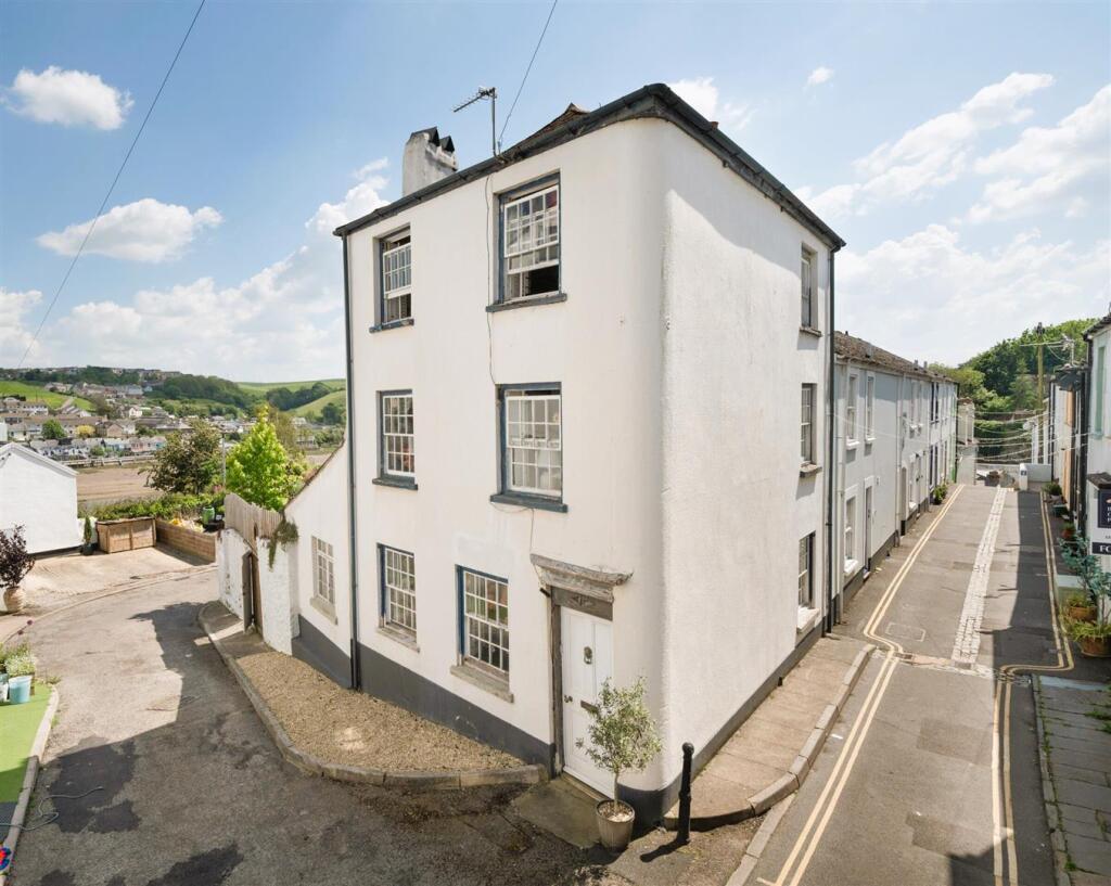 Main image of property: Bideford
