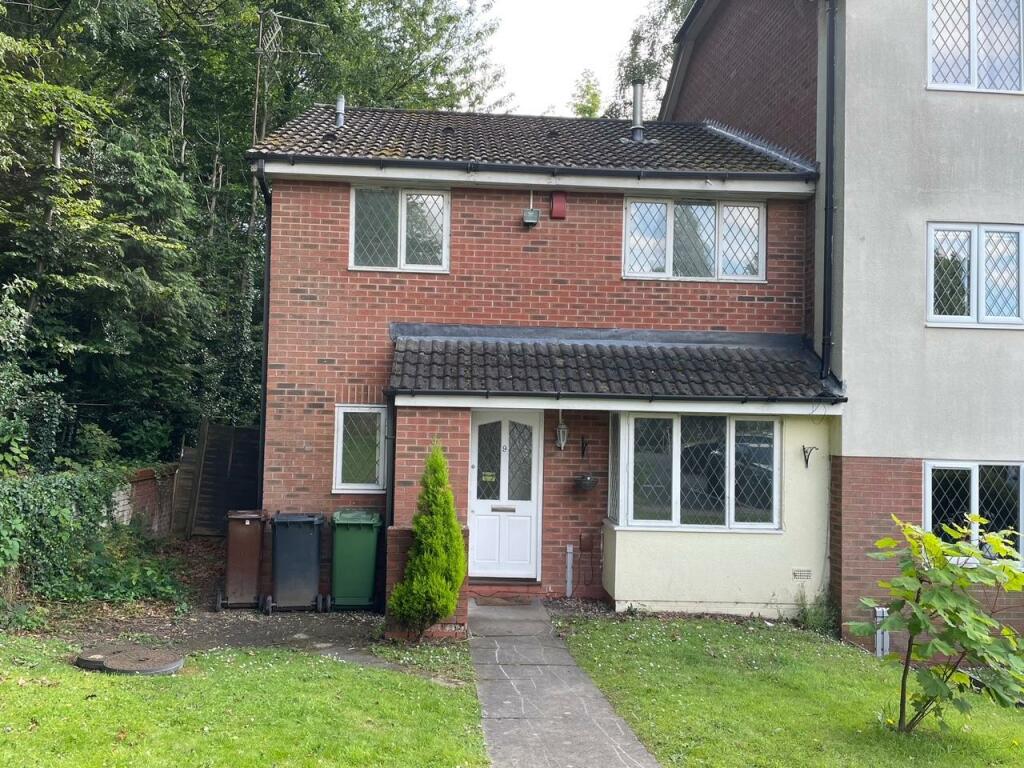 2 bedroom town house for sale in Claremont Mews, Pennfields, WV3