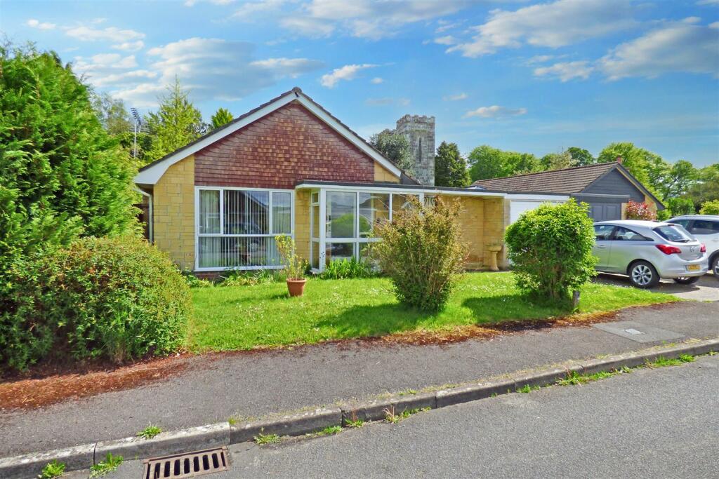 2 bedroom detached bungalow for sale in St. Johns Close, Donhead St