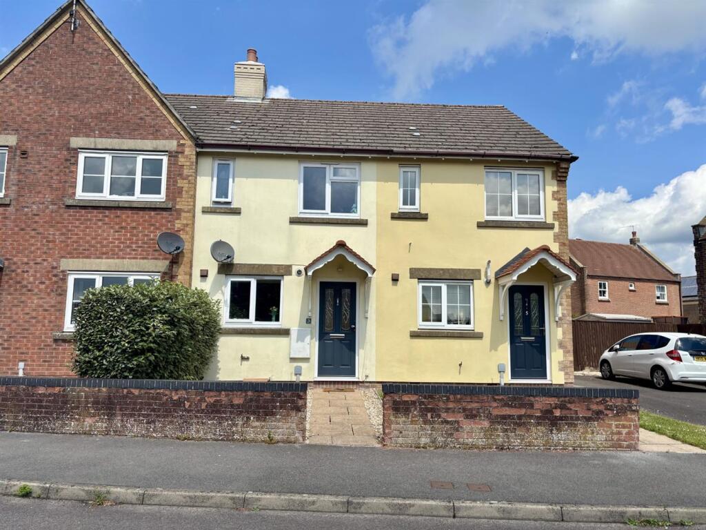 2 bedroom terraced house