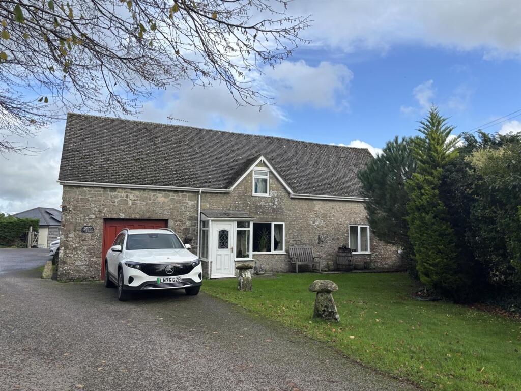 Main image of property: Mampitts Lane, Shaftesbury