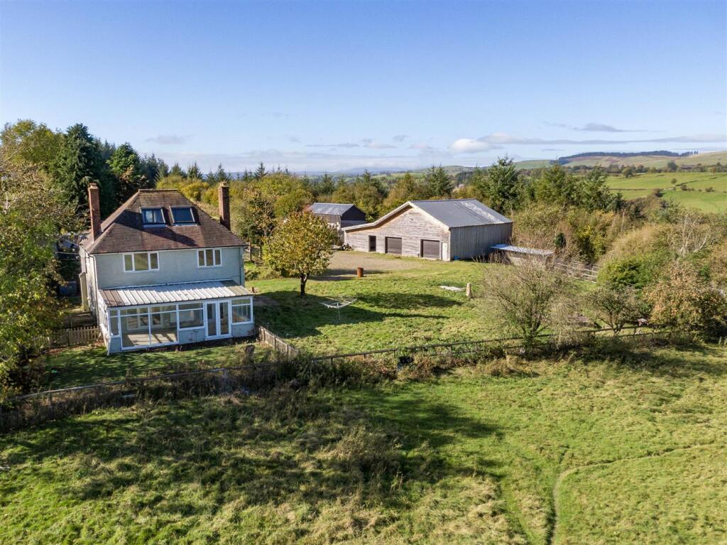 Main image of property: Llanfihangel