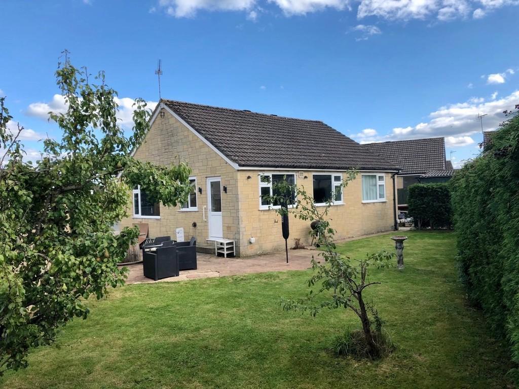 3 bedroom detached bungalow for sale in Sylvan Close, Gillingham, SP8