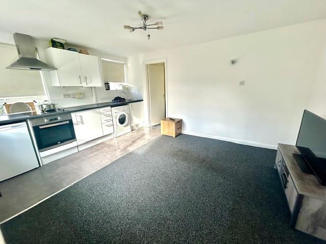 Main image of property: The Avenue, Sunbury-On-Thames, TW16