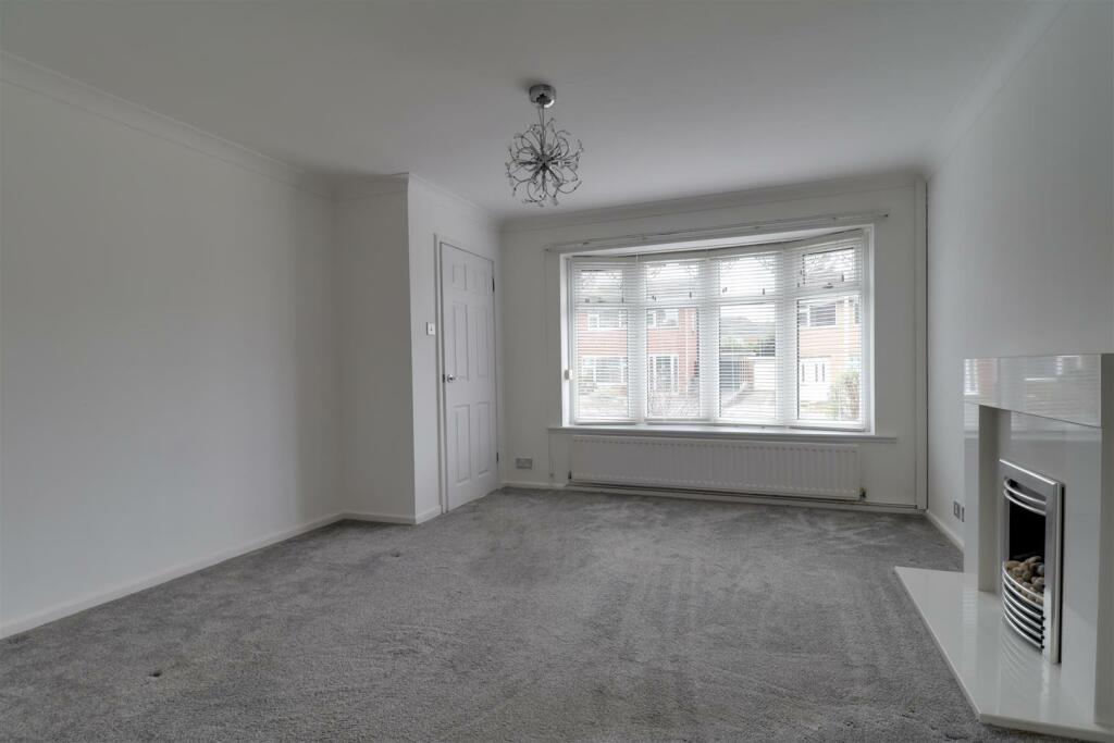 Additional property image - Lear Drive, Wistaston, Crewe