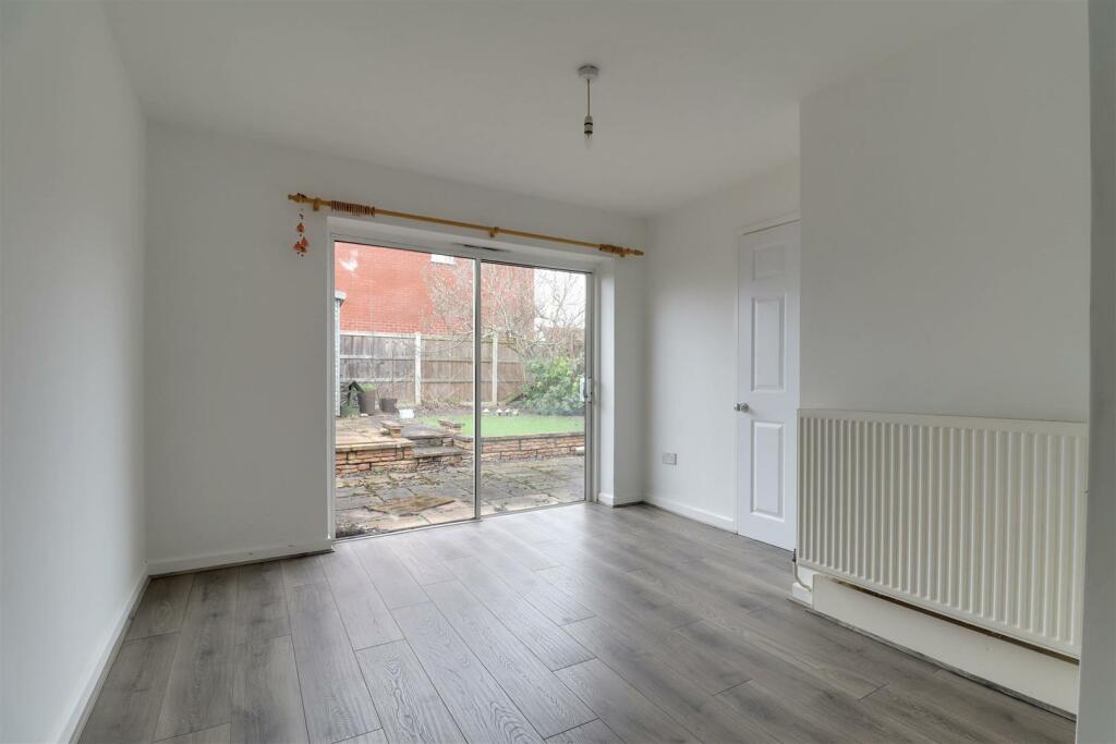 Additional property image - Lear Drive, Wistaston, Crewe