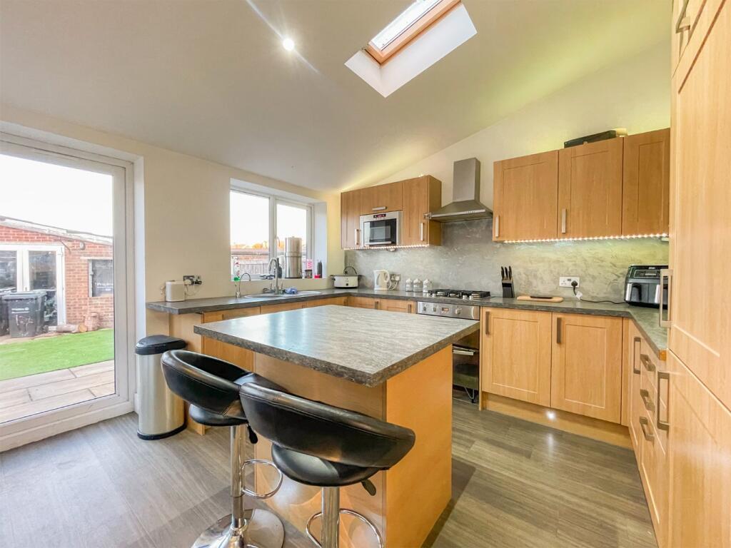 Additional property image - Whinfell Way, Gravesend, DA12