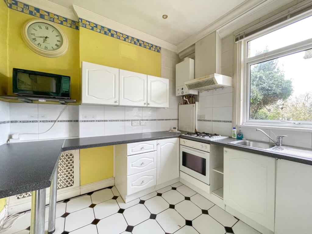 Additional property image - Glen View, Gravesend, Kent, DA12