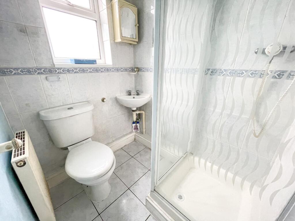 Additional property image - Glen View, Gravesend, Kent, DA12