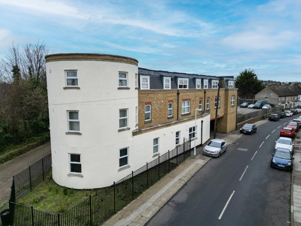 Main image of property: Bridge House, 90 Dover Road East, Gravesend, Kent, DA11