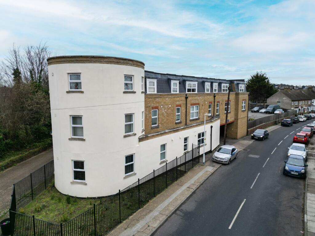 Main image of property: Bridge House, 90 Dover Road East, Gravesend, Kent, DA11