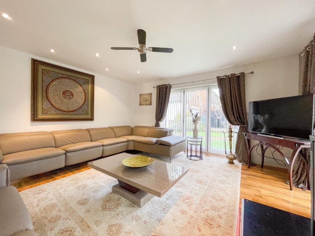 Additional property image - Hever Court Road, Gravesend, Kent, DA12