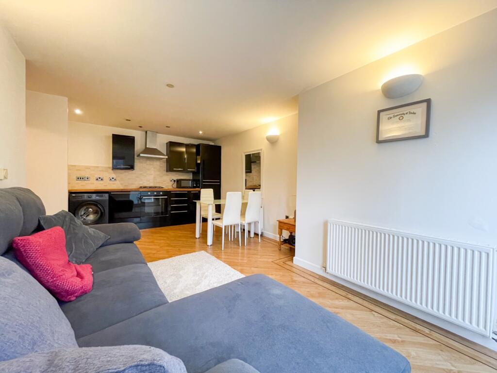 Additional property image - Basi House, Wrotham Road, Gravesend, Kent, DA11