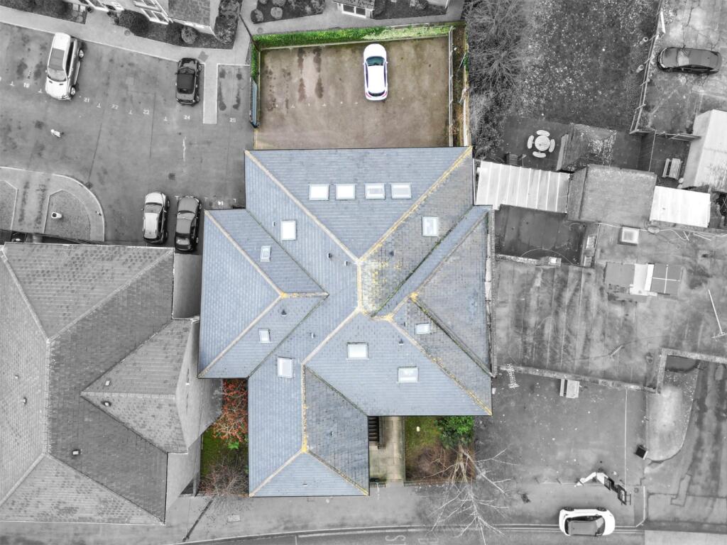 Additional property image - Basi House, Wrotham Road, Gravesend, Kent, DA11