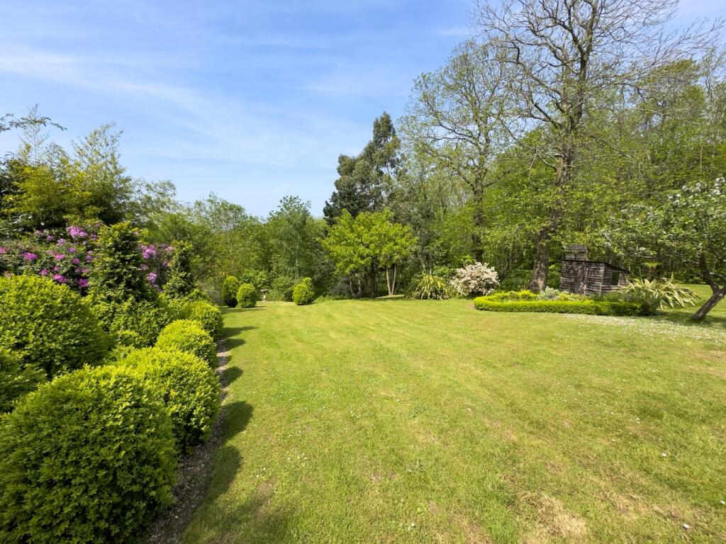 Additional property image - Pear Tree Lane, Shorne, Gravesend, Kent, DA12