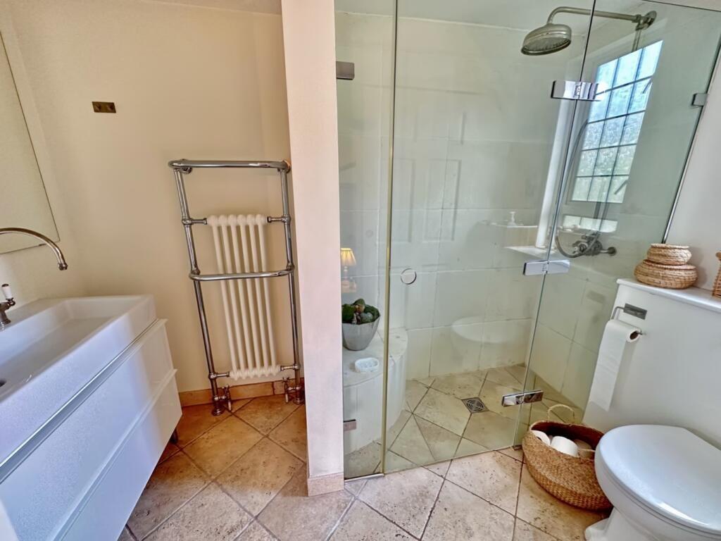 Additional property image - Pear Tree Lane, Shorne, Gravesend, Kent, DA12