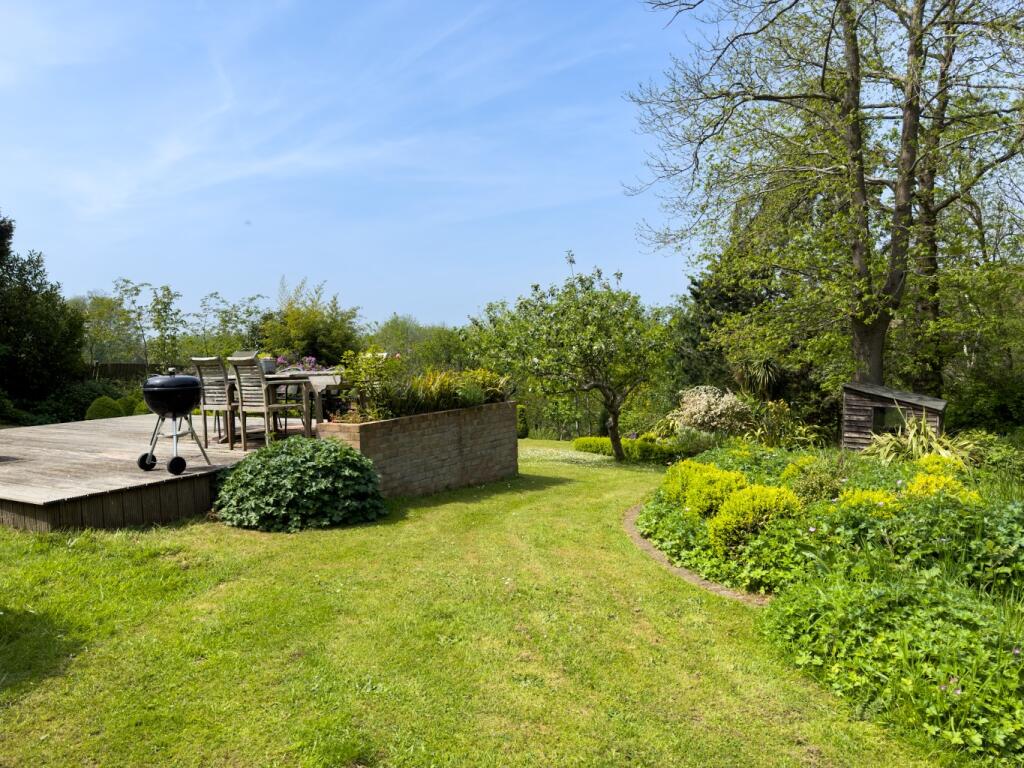 Additional property image - Pear Tree Lane, Shorne, Gravesend, Kent, DA12