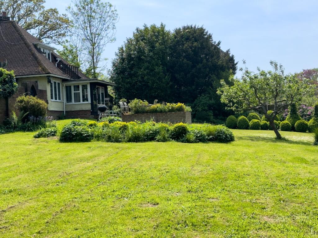 Additional property image - Pear Tree Lane, Shorne, Gravesend, Kent, DA12