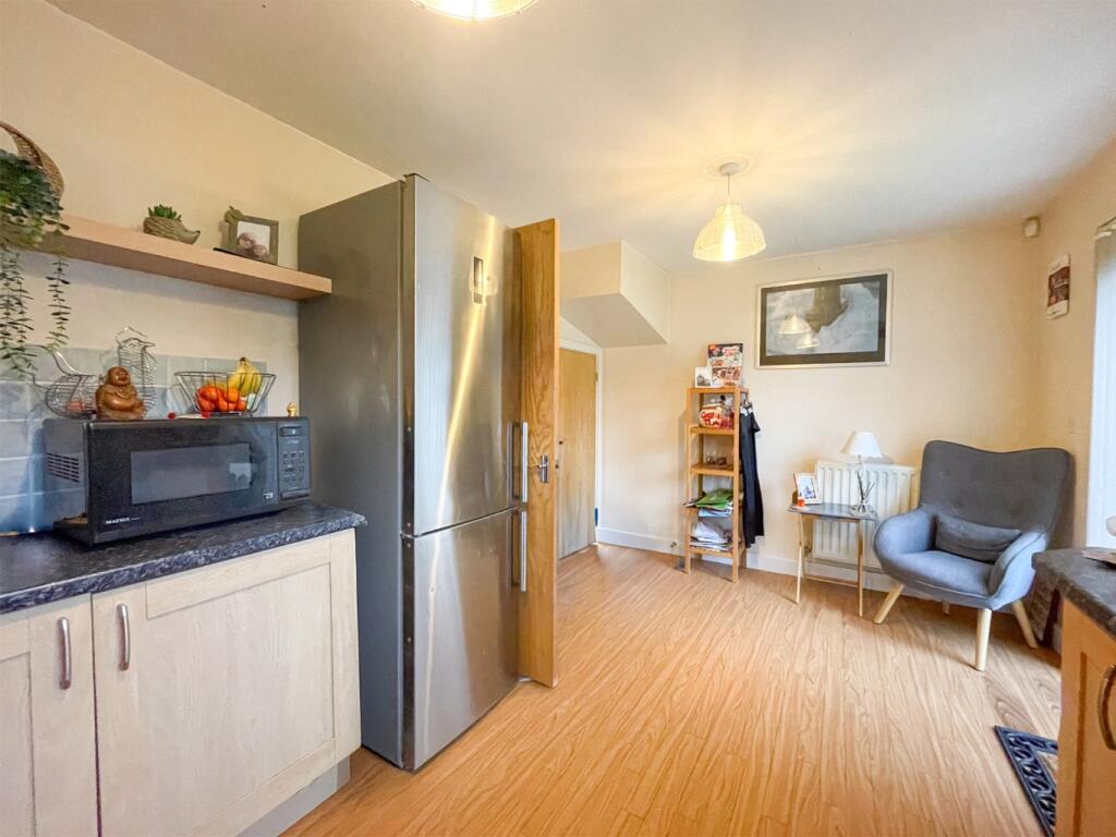 Additional property image - Mermaid Close, Gravesend, Kent, DA11
