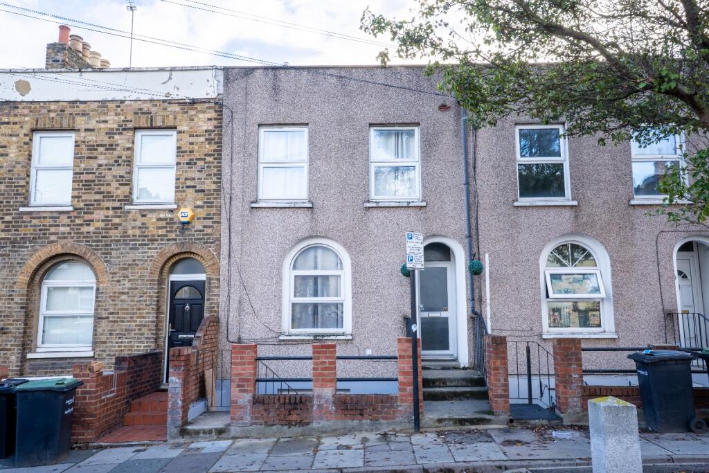 Main image of property: Wellington Street, Gravesend, Kent, DA12
