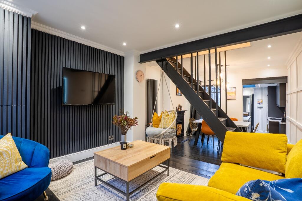 Main image of property: Constitution Hill, Gravesend, Kent, DA12 1JT