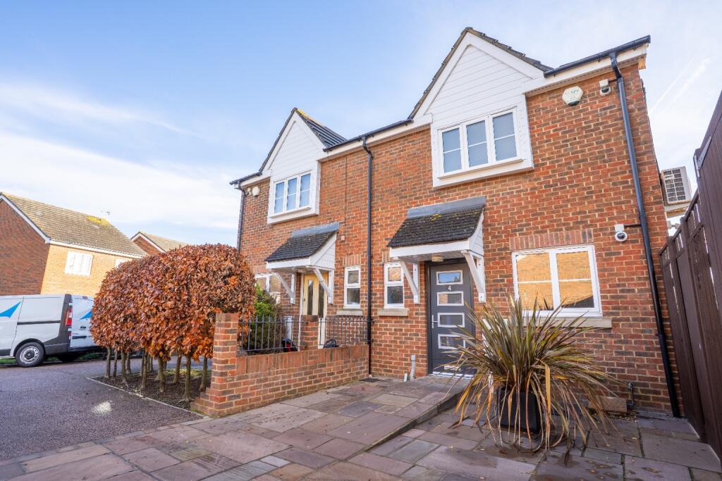 Main image of property: Capstan Mews, Gravesend, Kent, DA11