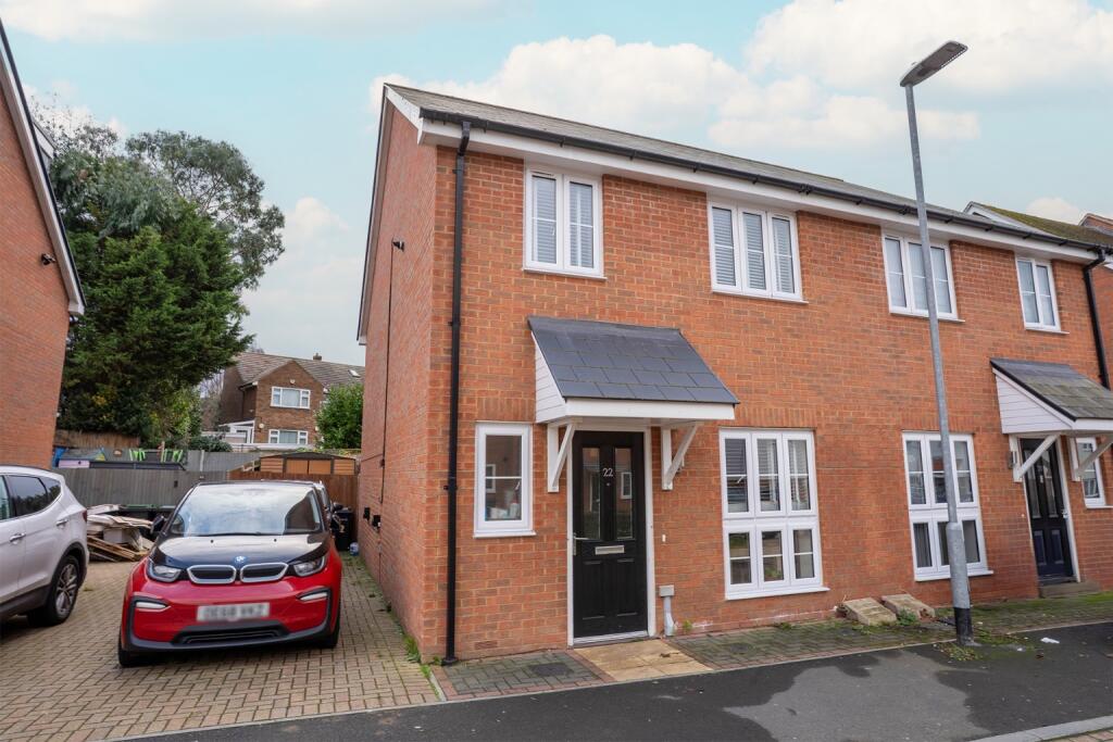 Main image of property: Great Clayne Road, Gravesend, Kent, DA12 2FG