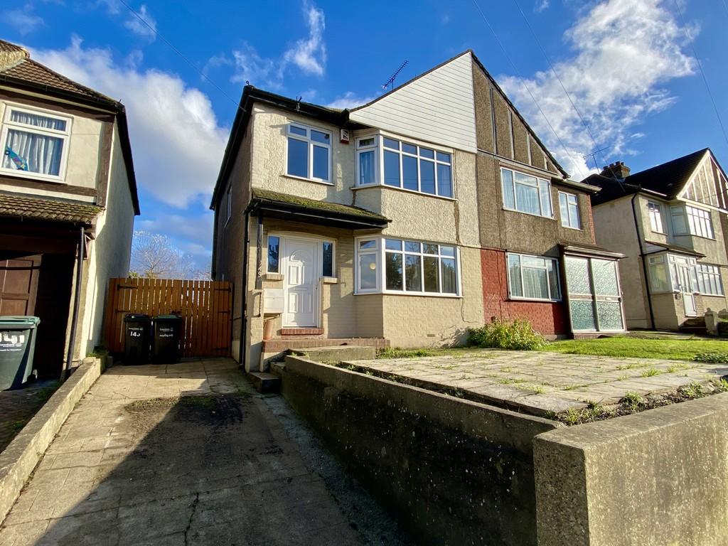 3 bedroom semidetached house for sale in Springhead Road, Northfleet, DA11