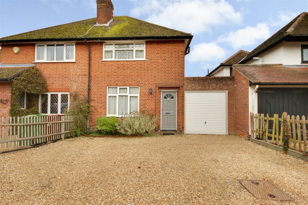 2 bedroom semidetached house for sale in Gills Hill Lane, Radlett, WD7