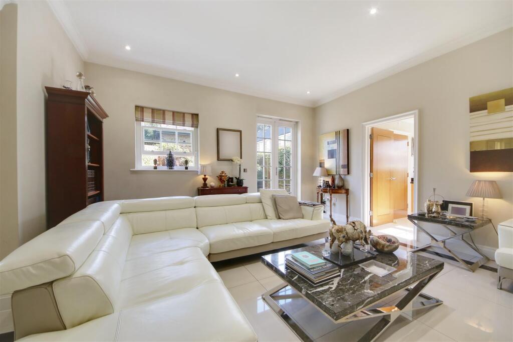 Main image of property: Broadfield Way, Aldenham