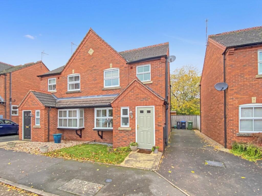 3 bedroom semidetached house for sale in Blackwell Lane, Hatton Park, Warwick, CV35