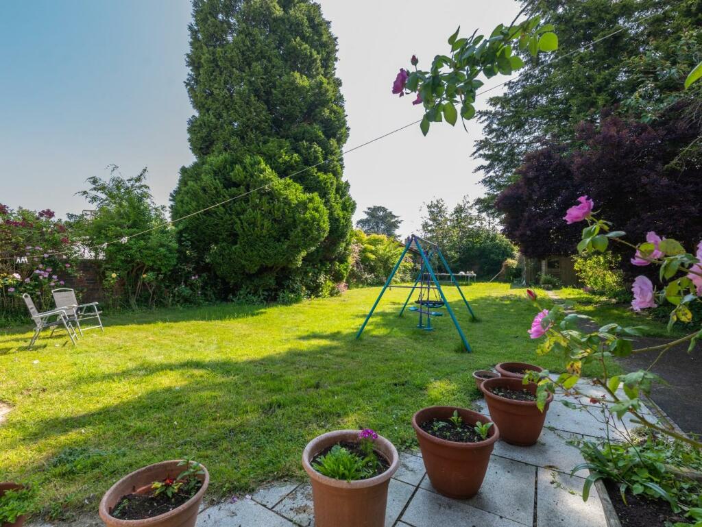 Additional property image - Lillington Road, Leamington Spa