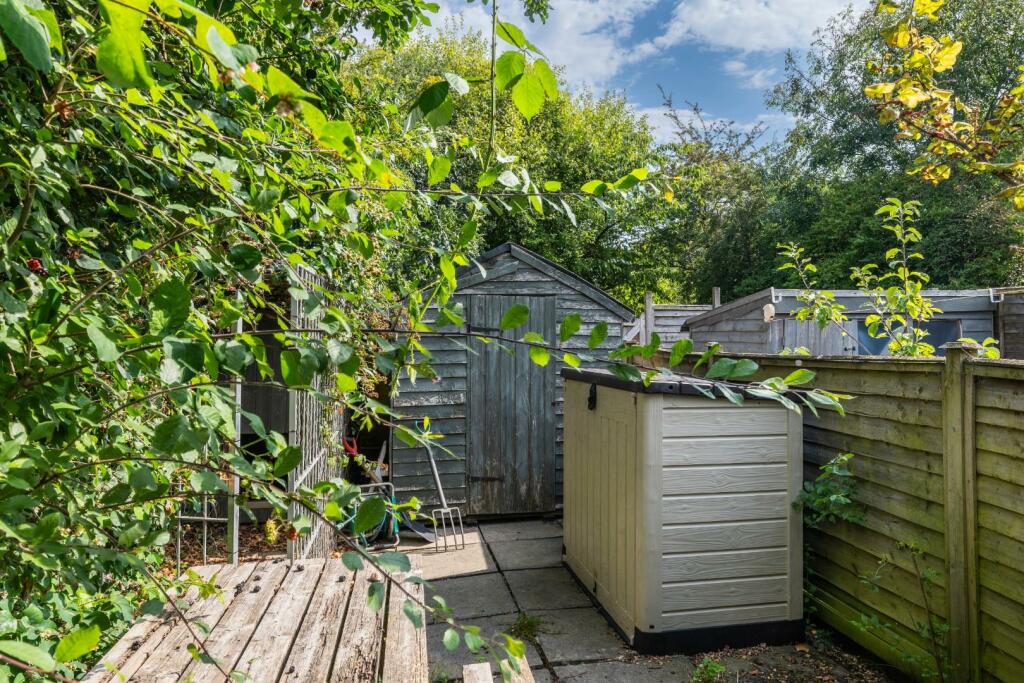 Additional property image - Binswood End, Harbury, Leamington Spa