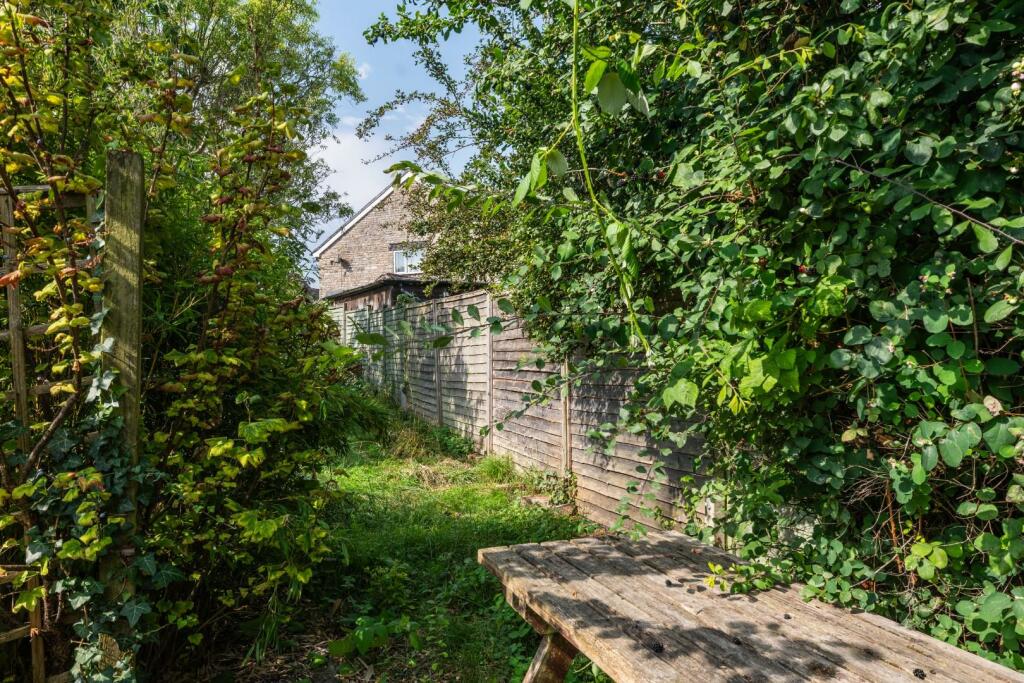 Additional property image - Binswood End, Harbury, Leamington Spa