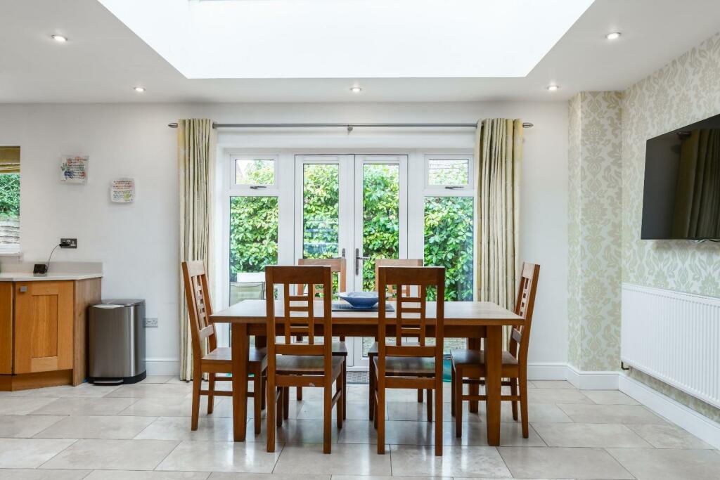 Additional property image - Bascote Rise, Southam