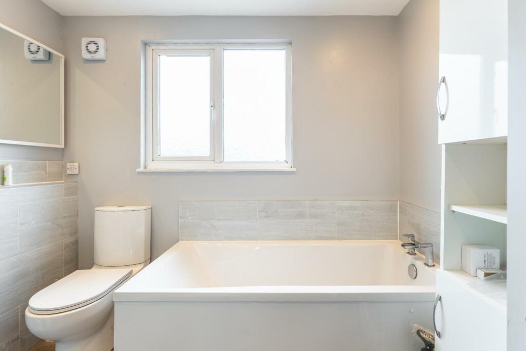 Additional property image - Bascote Rise, Southam