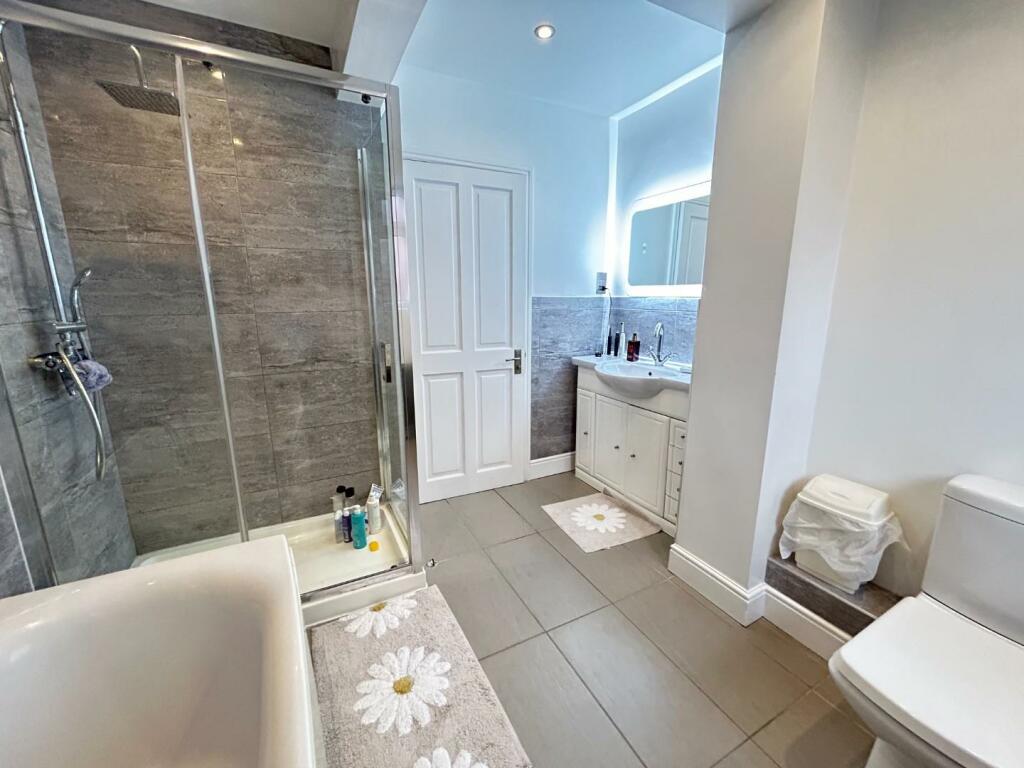 Additional property image - Beaufort Avenue, Royal Leamington Spa