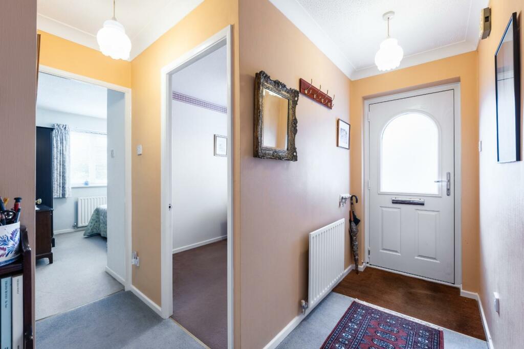Additional property image - Warren Close, Royal Leamington Spa