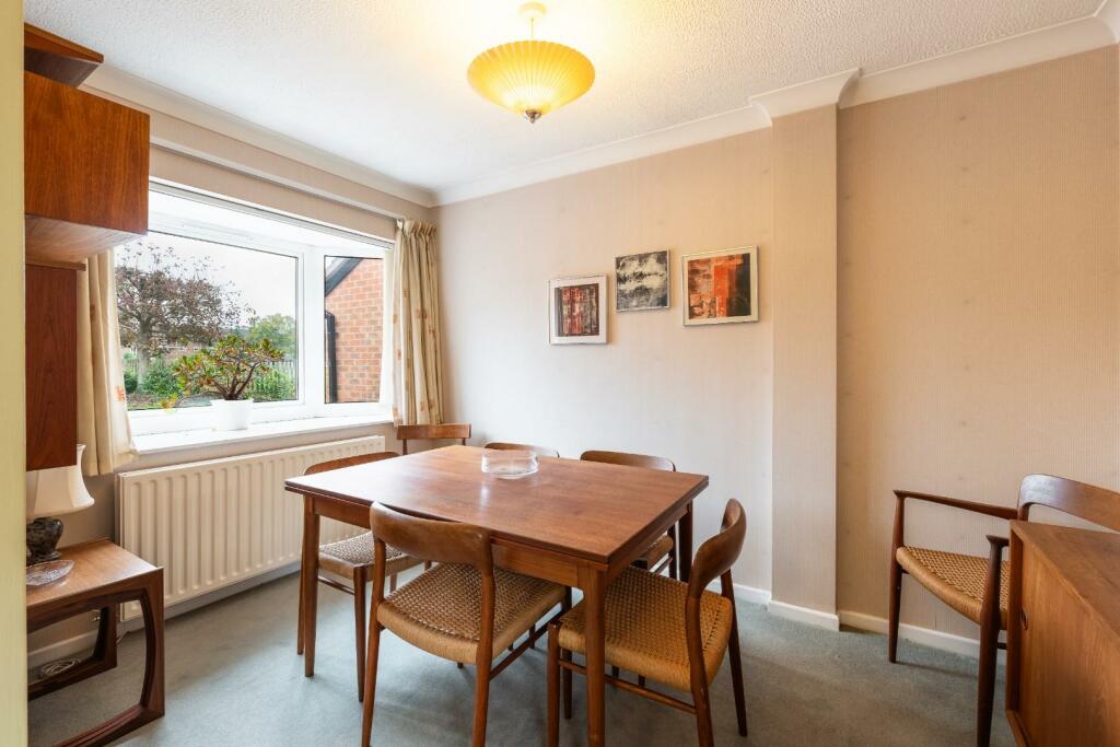 Additional property image - Warren Close, Royal Leamington Spa