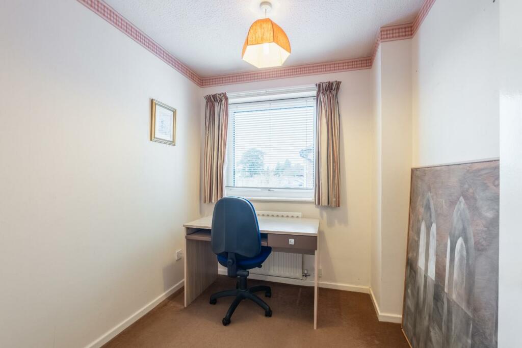 Additional property image - Warren Close, Royal Leamington Spa
