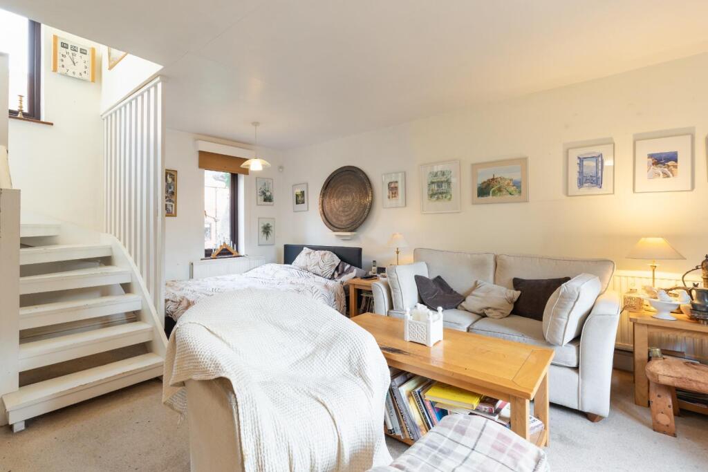 Additional property image - Southam Road, Leamington Spa